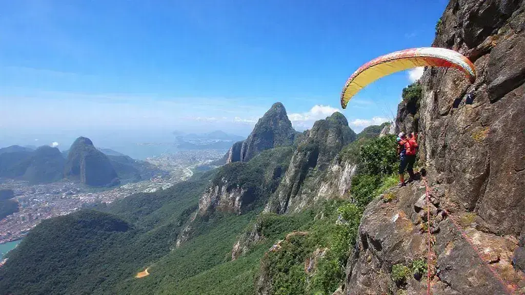 Turismo de aventura no Rio de Janeiro: descubra experiências emocionantes