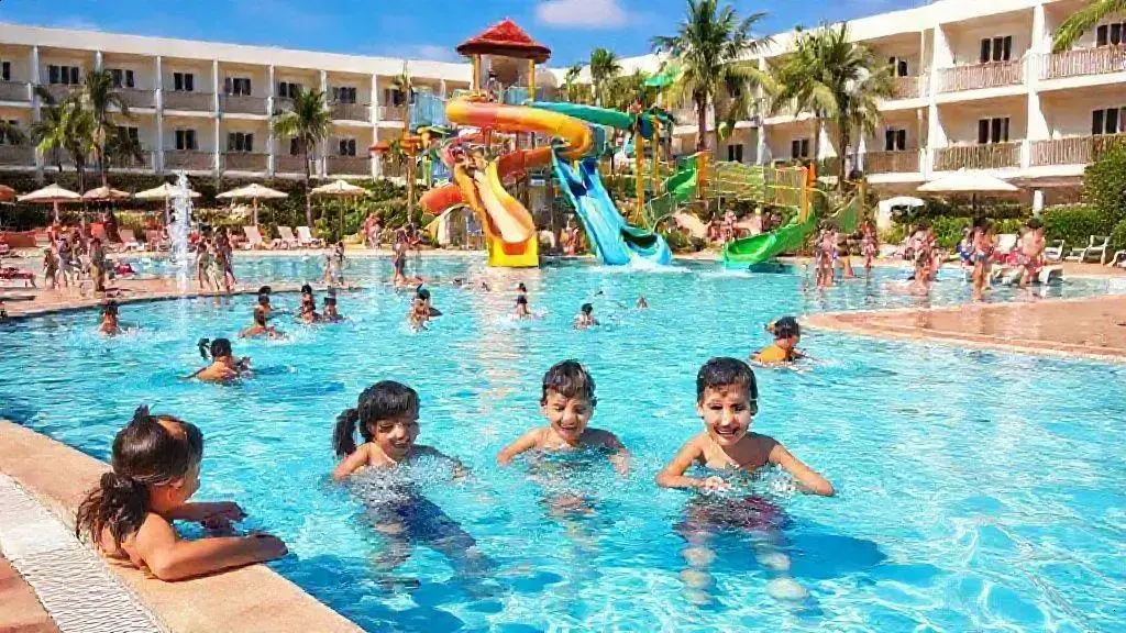 Atividades divertidas para crianças em resorts