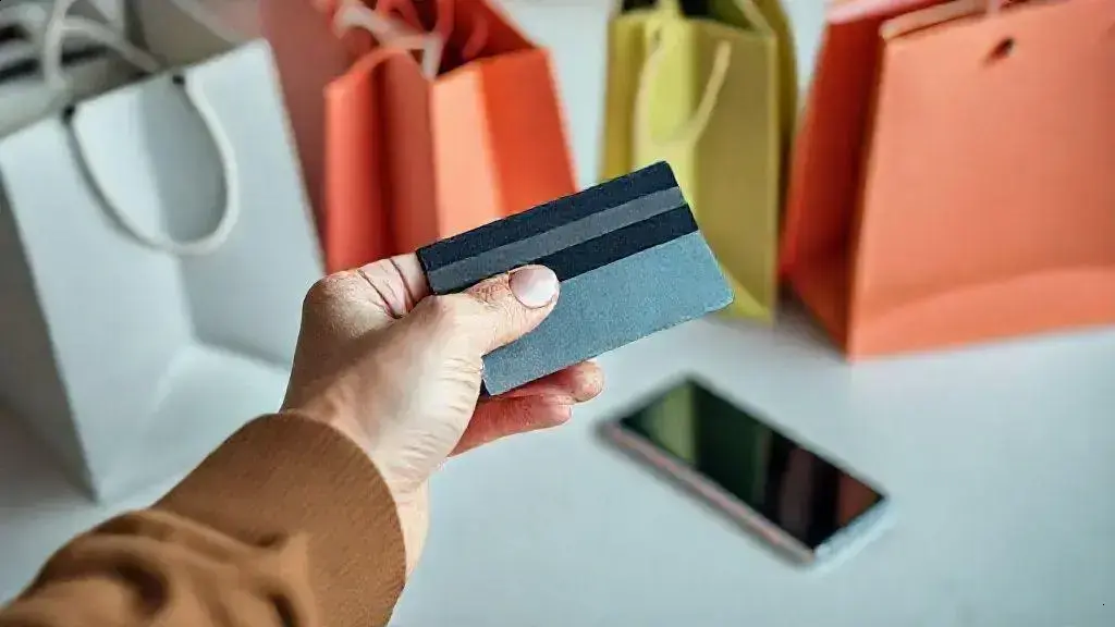 Cartão de crédito: descubra como usá-lo a seu favor em 2023
