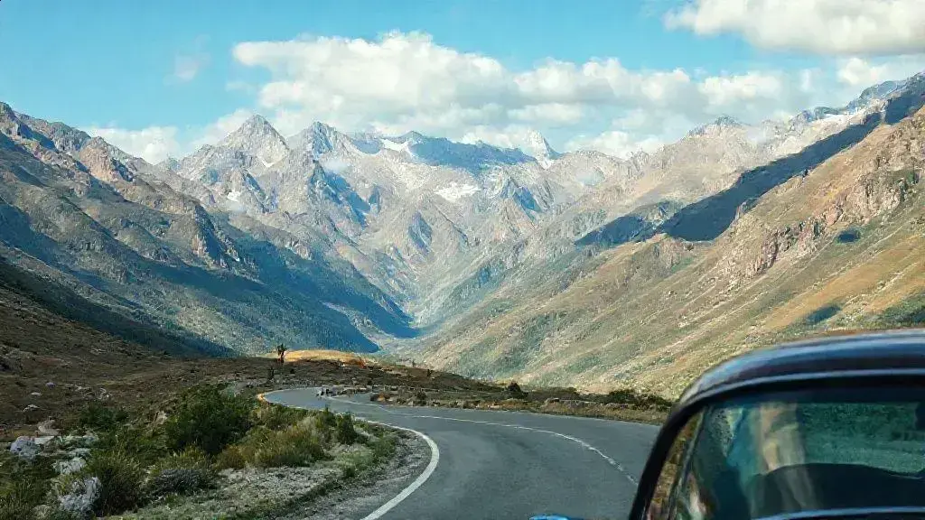 Os melhores roteiros para viagens de carro